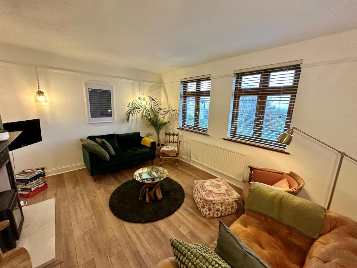 3 Bed Ground Floor Apartment - Hot Tub Optional Upgrade Hythe  Ngoại thất bức ảnh